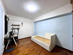 Blk 329 Tampines Street 32 (Tampines), HDB Executive #592019881